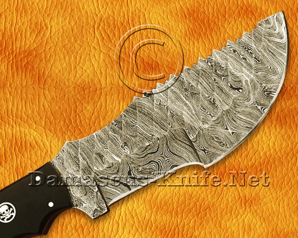 Personalized Handmade Damascus Steel Arts and Crafts Big Hunting and Survival Tracker Knife