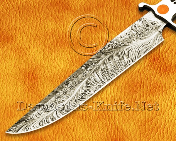Personalized Handmade Damascus Steel Hunting and Survival Bowie Craft Knife Wolf Crafting Handle