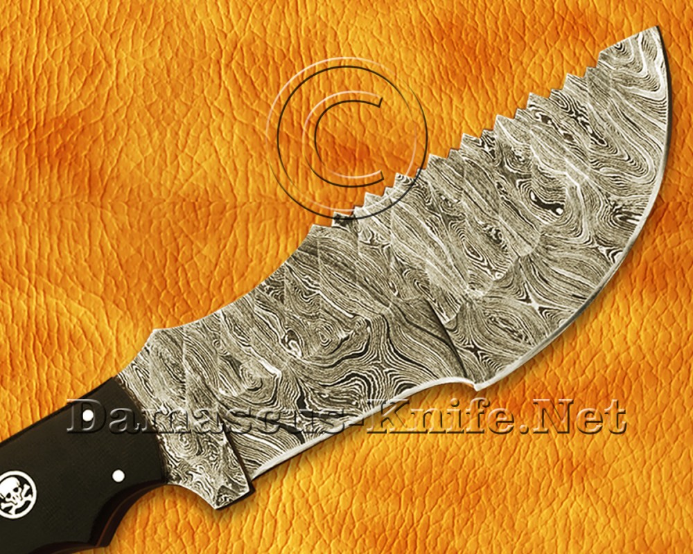 Personalized Handmade Damascus Steel Arts and Crafts Big Hunting and Survival Tracker Knife - DTK921