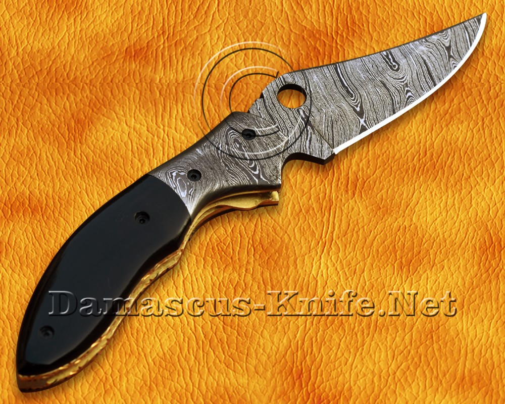Personalized Handmade Damascus Steel Arts and Crafts Pocket Folding Knife Bull Horn Handle - DFK762