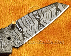 Personalized Handmade Damascus Steel Arts and Crafts Pocket Folding Knife Bull Horn Handle