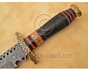 Personalized Handmade Damascus Steel Arts and Crafts Hunting and Survival Bowie Knife Horn Handle - DHK888